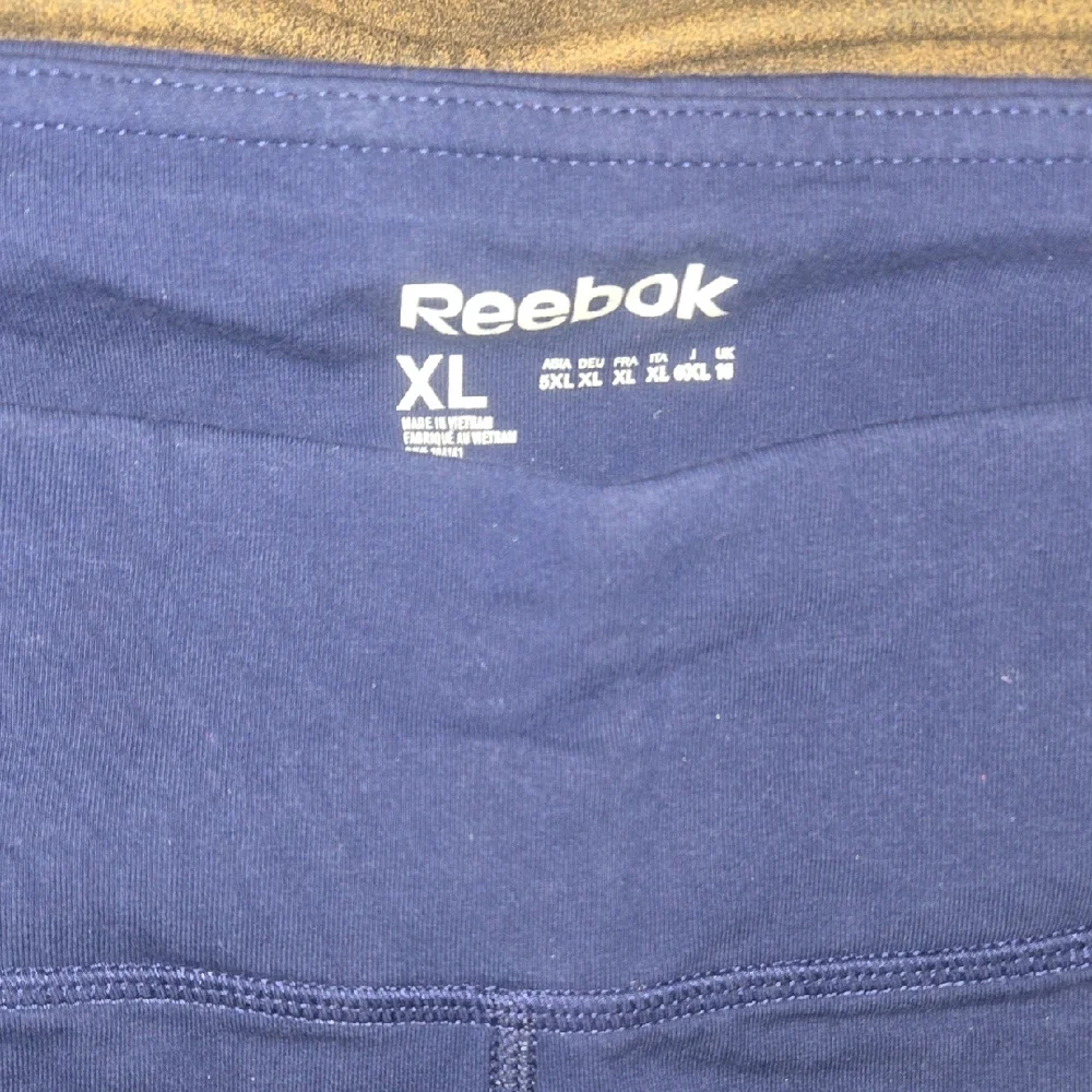 Womens Reebok Blue Leggings With a Red & White Trim and Star Design ~ Size XL - Picture 2 of 16